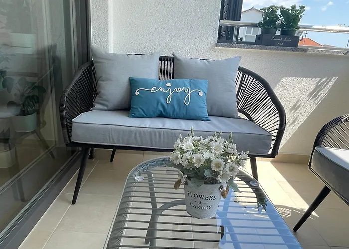 Masha Dreamhome Задар